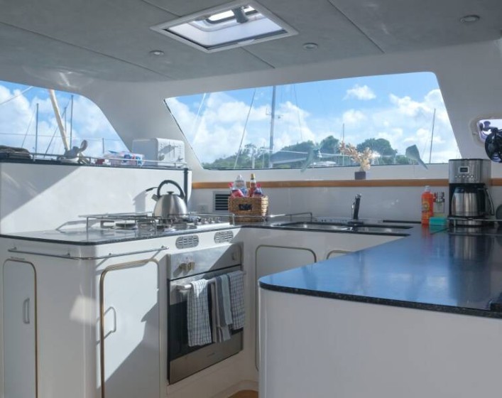 Voyage 480 - Boatscribe.com