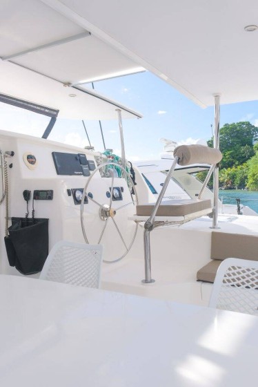 Voyage 480 - Boatscribe.com