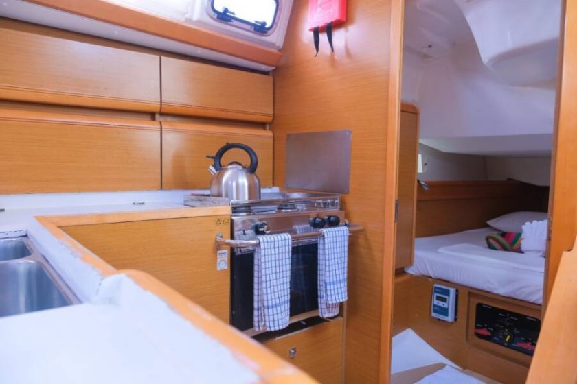 Sun Odyssey 449 - Boatscribe.com