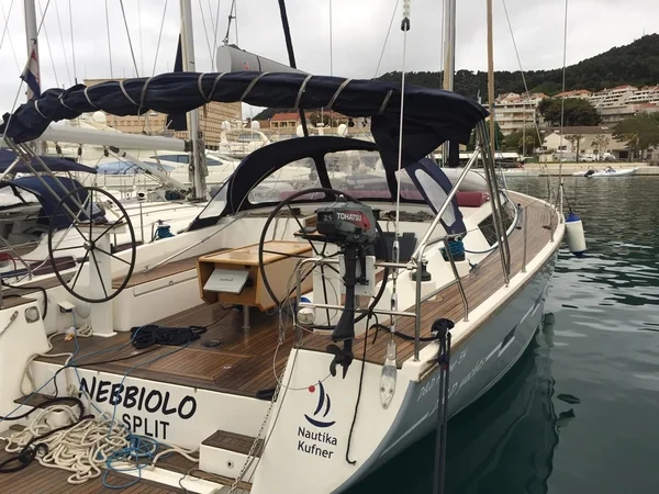 D&D Kufner 54 - Boatscribe.com