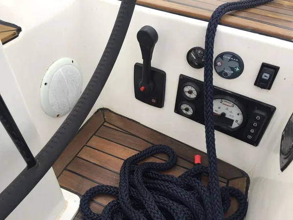 D&D Kufner 54 - Boatscribe.com