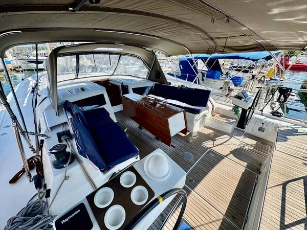 Dufour 470 - Boatscribe.com