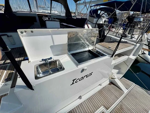 Dufour 470 - Boatscribe.com