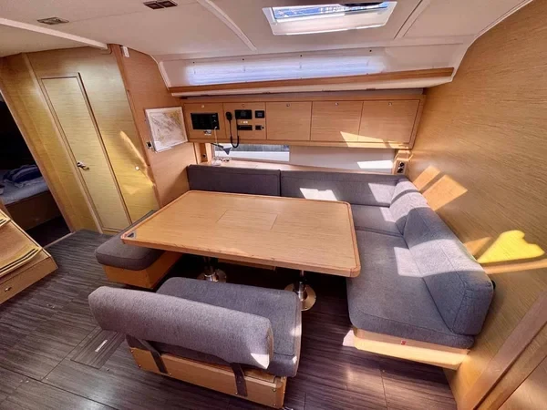 Dufour 470 - Boatscribe.com