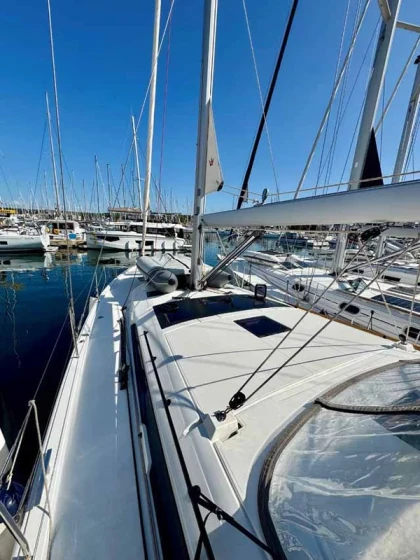 Dufour 470 - Boatscribe.com
