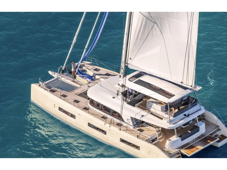 Lagoon 55 - Boatscribe.com