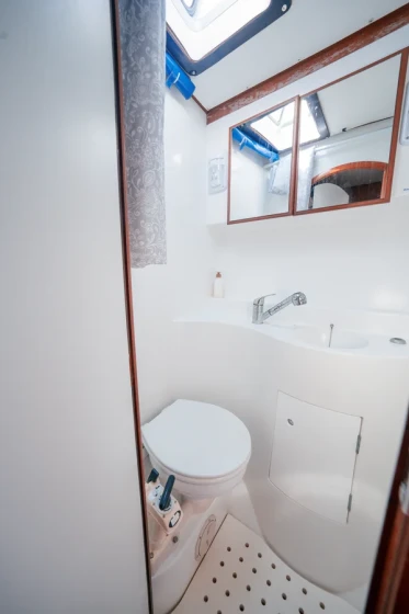 Lagoon 570 - Boatscribe.com