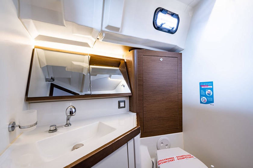 Oceanis 46.1 - Boatscribe.com