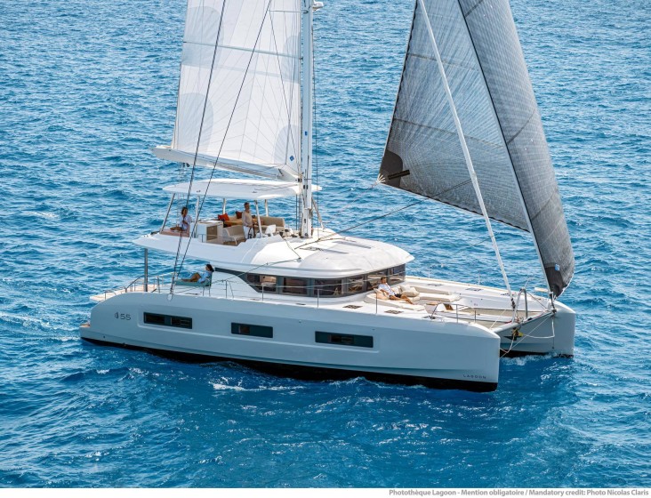 Lagoon 55 - Boatscribe.com