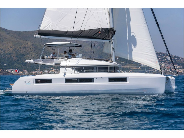 Lagoon 51 - Boatscribe.com