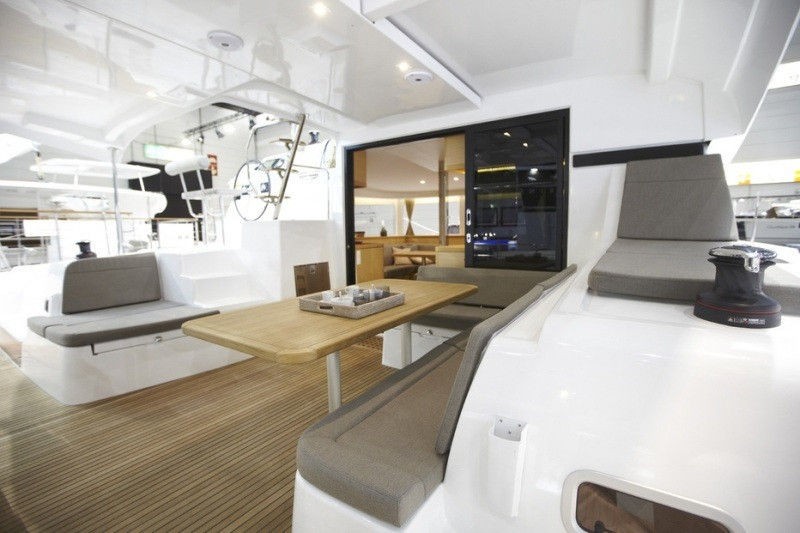 Lagoon 42 - Boatscribe.com