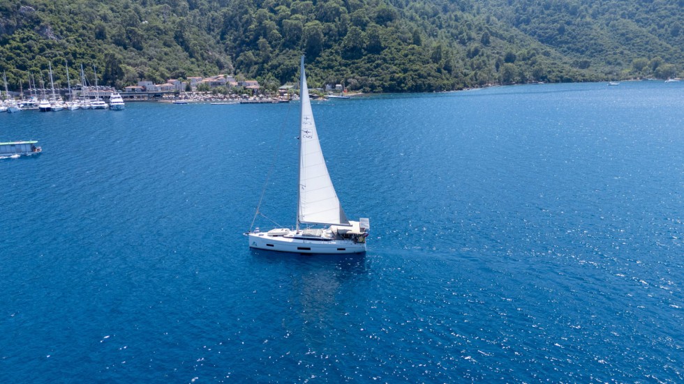 Bavaria C45 Style - Boatscribe.com