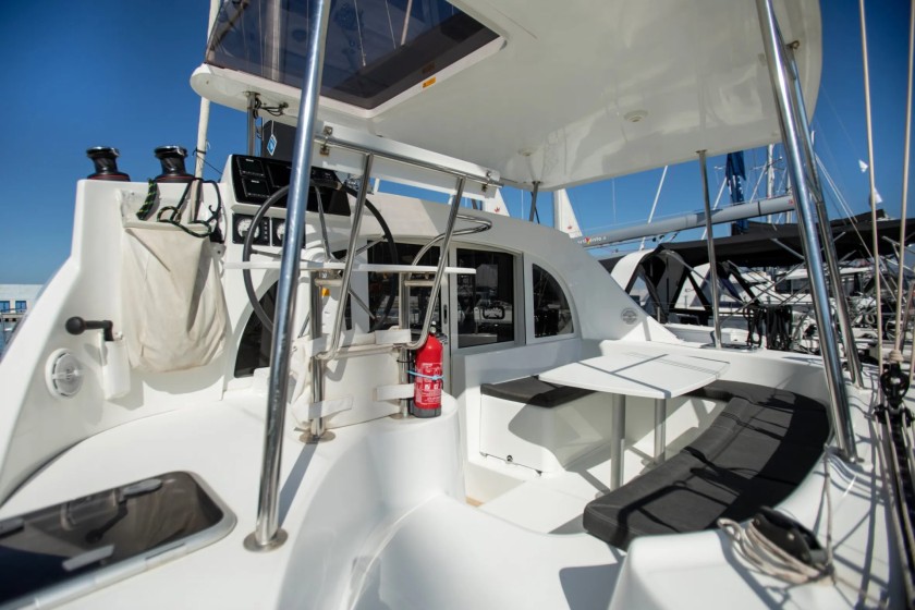 Lagoon 380 - Boatscribe.com