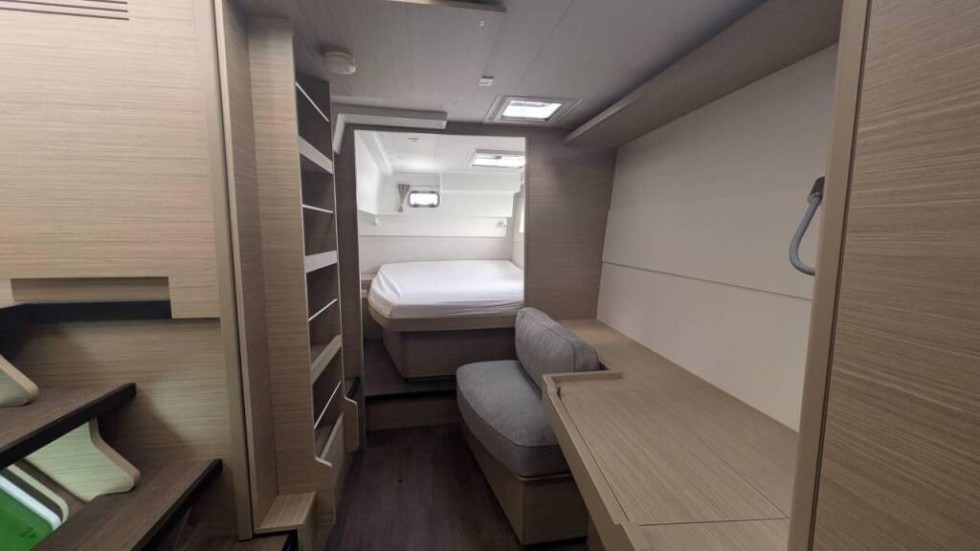 Lagoon 40 - Boatscribe.com