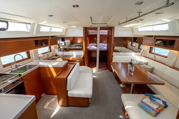 Oceanis 51.1 - Boatscribe.com