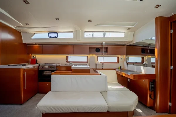 Oceanis 51.1 - Boatscribe.com