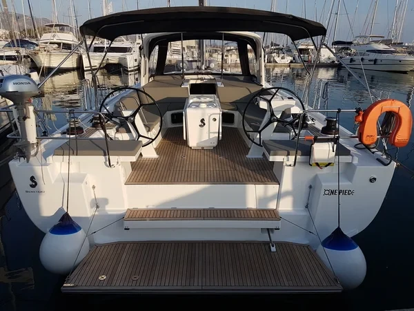 Oceanis 51.1 - Boatscribe.com