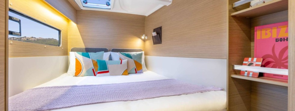 Lagoon 38 - Boatscribe.com