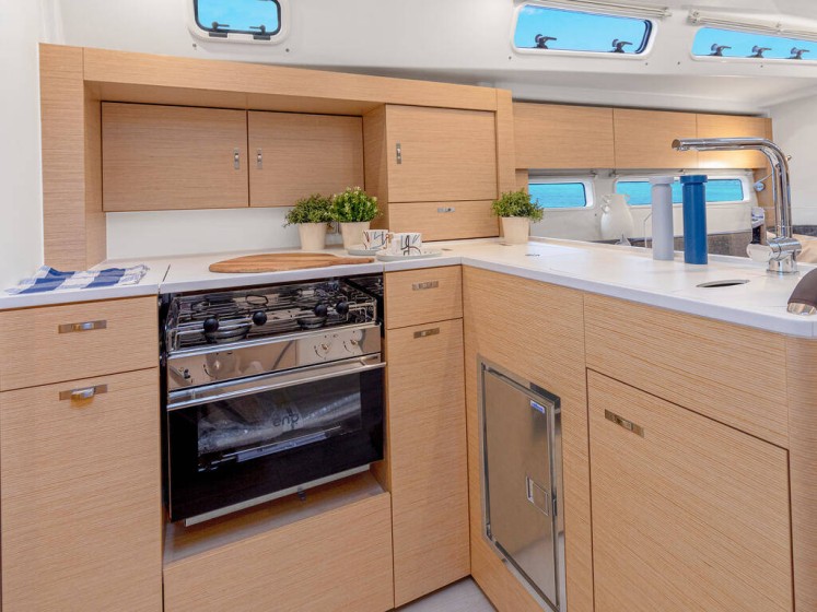 Hanse 360 - Boatscribe.com