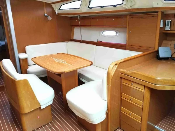 Bavaria 40 Cruiser - Boatscribe.com