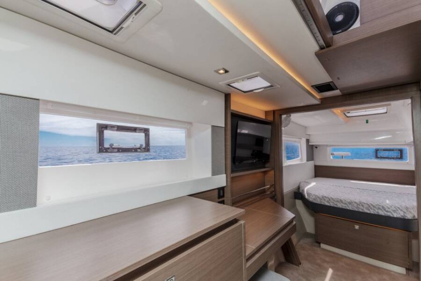 Leopard 42 - Boatscribe.com