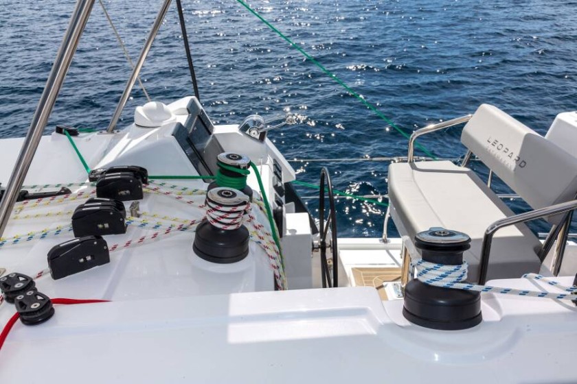 Leopard 42 - Boatscribe.com