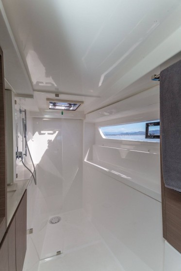 Leopard 42 - Boatscribe.com