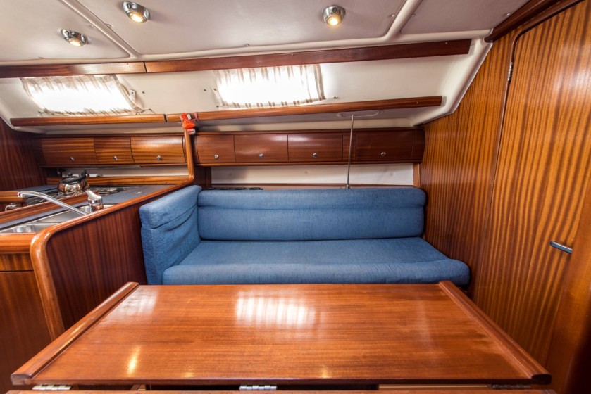 Bavaria 36 Cruiser - Boatscribe.com