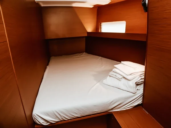 Sun Loft 47 - Boatscribe.com