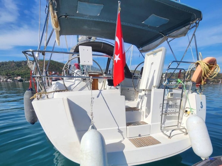 Oceanis 40 - Boatscribe.com