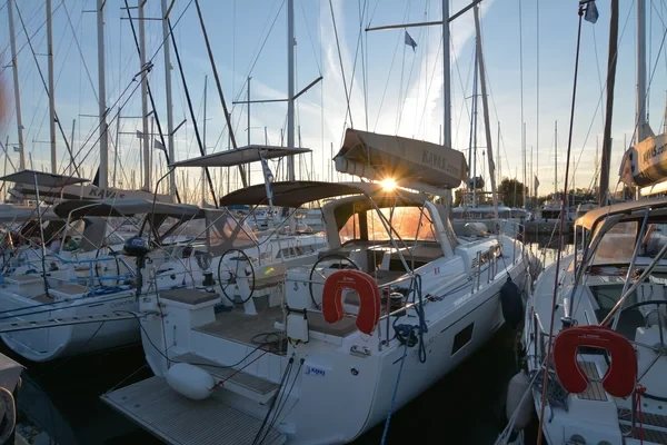 Oceanis 51.1 - Boatscribe.com