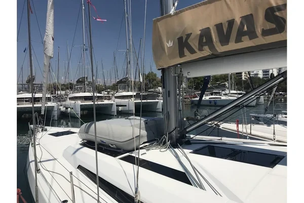 Oceanis 51.1 - Boatscribe.com