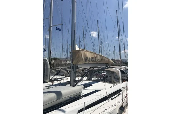 Oceanis 51.1 - Boatscribe.com
