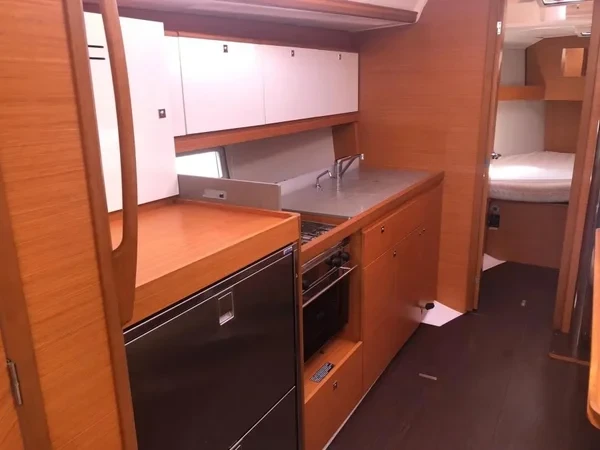 Dufour 390 - Boatscribe.com