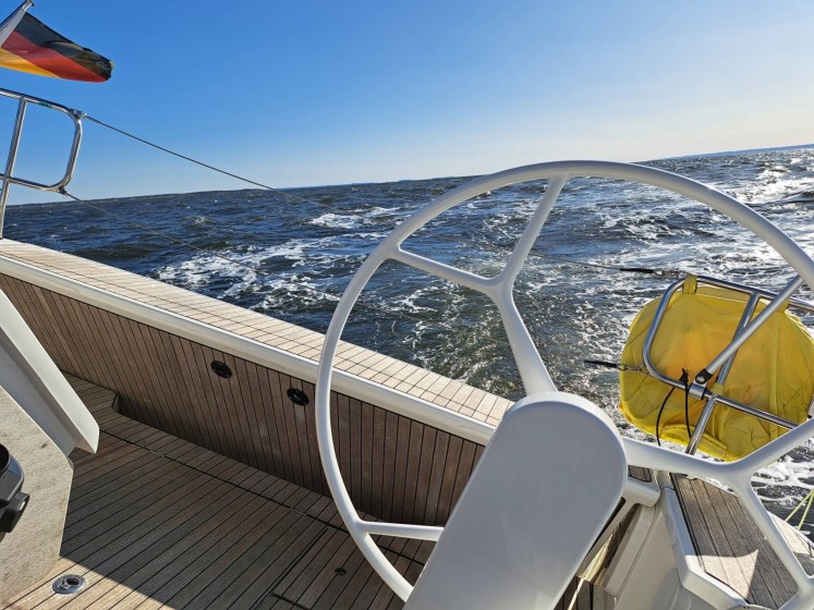 Bavaria 46 Cruiser - Boatscribe.com