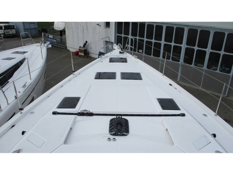 Bavaria C45 - Boatscribe.com