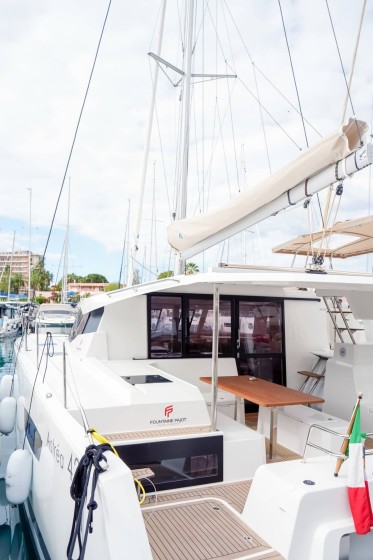 Astrea 42 - Boatscribe.com