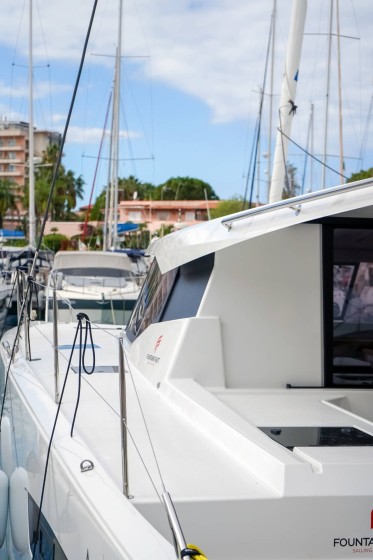 Astrea 42 - Boatscribe.com