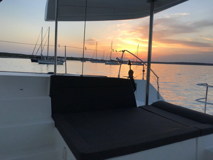 Lagoon 450 F - Boatscribe.com