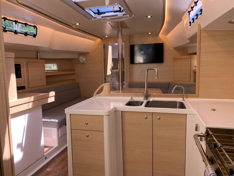 Delta 41 - Boatscribe.com