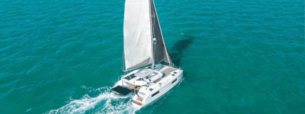 Lagoon 38 - Boatscribe.com