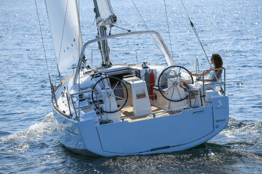 Oceanis 35 - Boatscribe.com
