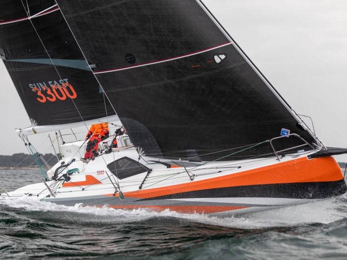 Sun Fast 3300 - Boatscribe.com