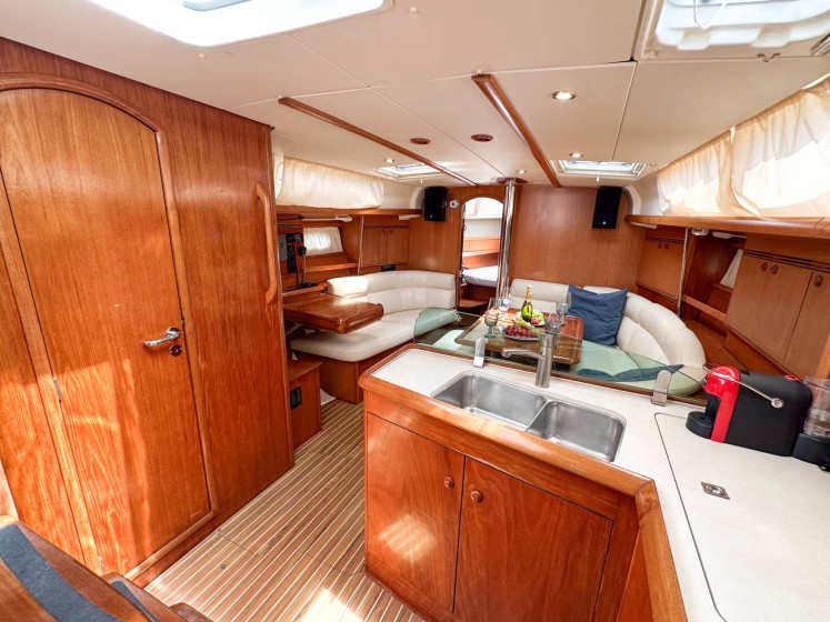 Sun Odyssey 40.3 - Boatscribe.com