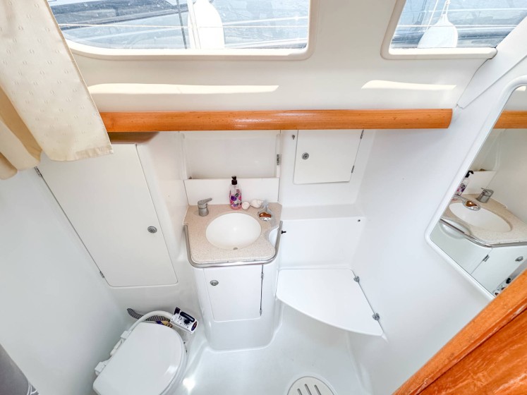 Sun Odyssey 40.3 - Boatscribe.com