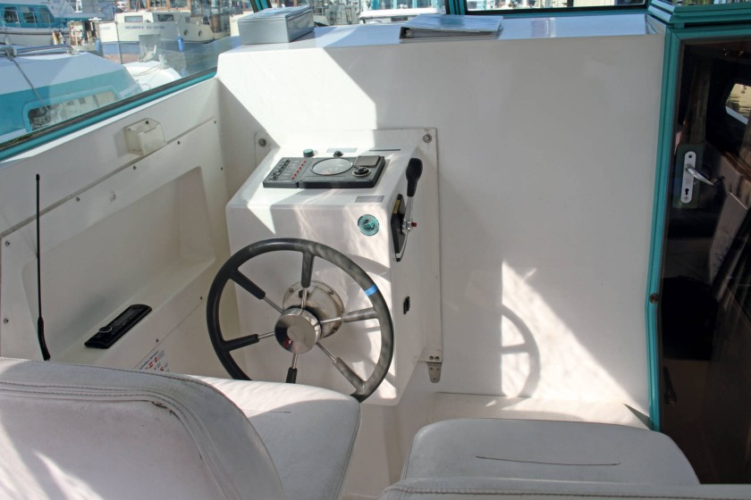 Bellus 750 - Boatscribe.com