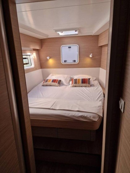 Lagoon 43 - Boatscribe.com