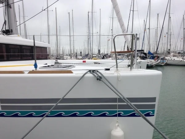 Lagoon 450 S - Boatscribe.com