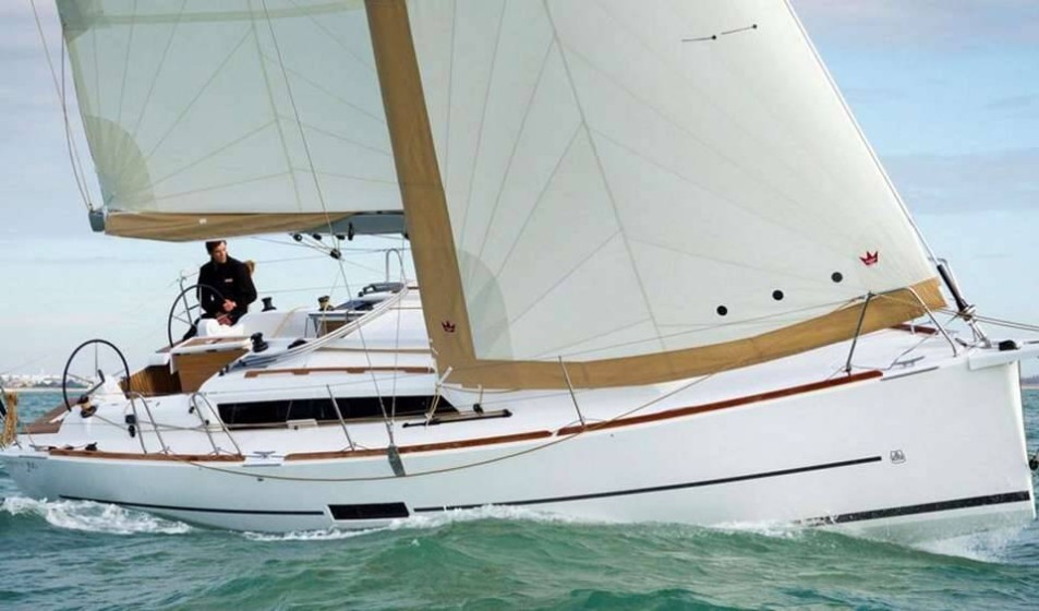 Dufour 350 GL - Boatscribe.com