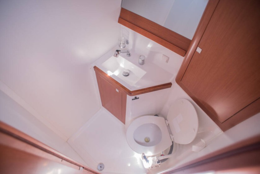 Oceanis 48 - Boatscribe.com